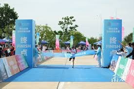 2011 季后赛：密尔瓦基酿酒人队在普林斯·菲尔德率领下杀入国联冠军赛